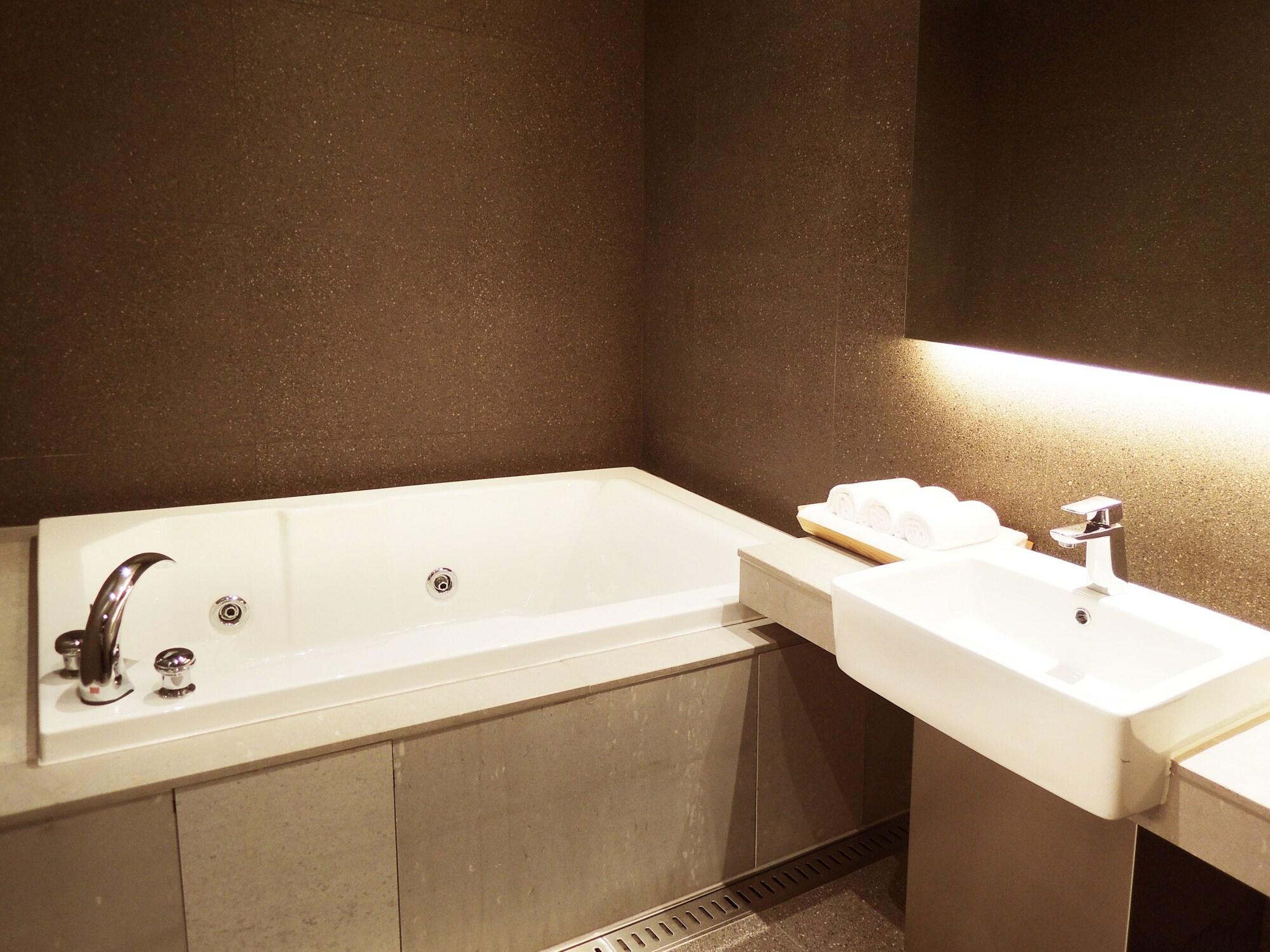 Hotel Vine Соннам Экстерьер фото